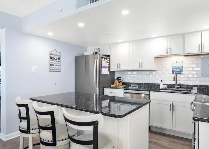 Gorgeous 2 Bedroom With Outdoor Pool And Ocean Views! Ocean Stadt