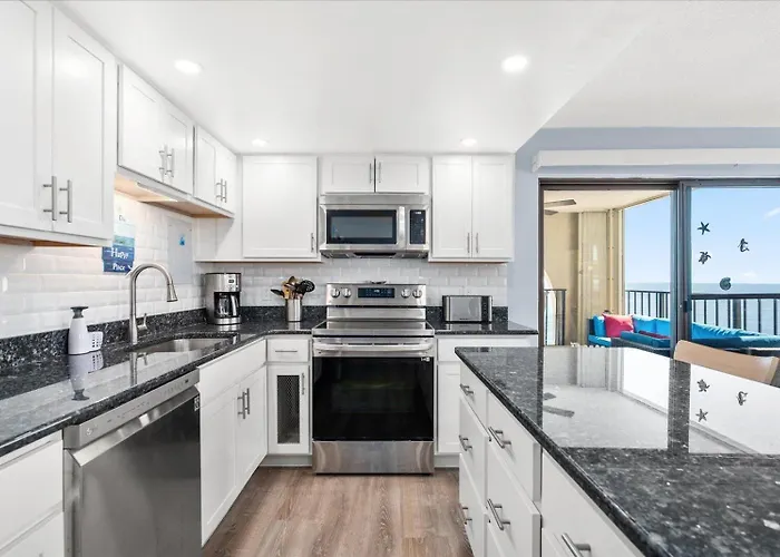 Ferienhaus Gorgeous 2 Bedroom With Outdoor Pool And Ocean Views!